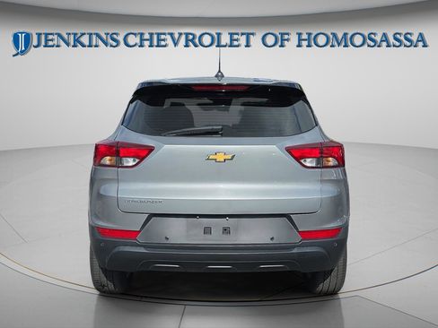 Used 2023 Chevrolet TrailBlazer LS image 6