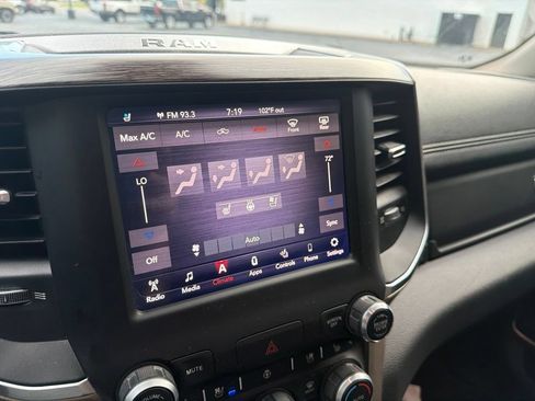 Used 2019 RAM 1500 Laramie AWD/4WD image 19