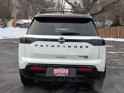 Used 2022 Nissan Pathfinder Platinum w/ Cargo Package image 6