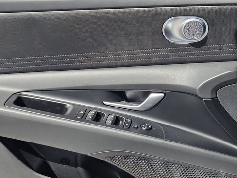 New 2026 Hyundai Elantra Hybrid FWD image 22