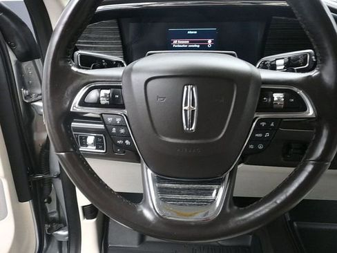 Used 2023 Lincoln Navigator L Black Label image 17