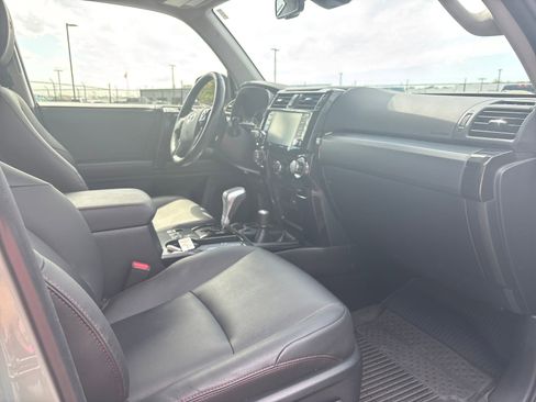 Used 2023 Toyota 4Runner TRD Off-Road Premium w/ Off Road Premium Plus Package AWD/4WD image 8
