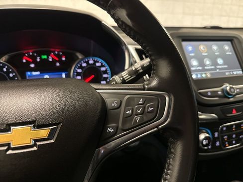 Used 2019 Chevrolet Equinox LT AWD/4WD image 27