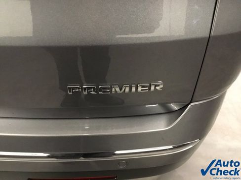 Used 2020 Chevrolet Traverse Premier w/ LPO, 'HIT The Road' Package AWD/4WD image 16