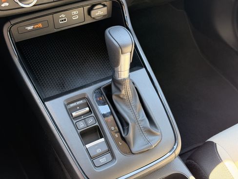 Used 2023 Honda CR-V EX image 18