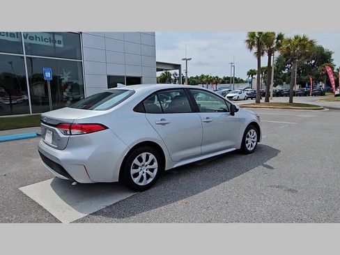 Used 2022 Toyota Corolla LE image 35