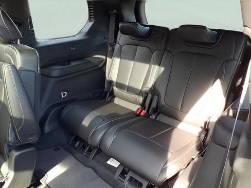 New 2025 Jeep Grand Cherokee L Limited image 7