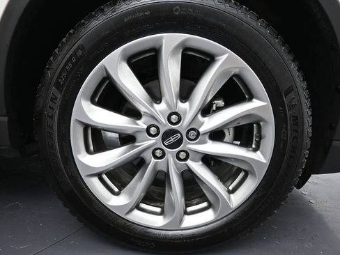 Used 2022 Lincoln Corsair AWD w/ Premium Package image 31