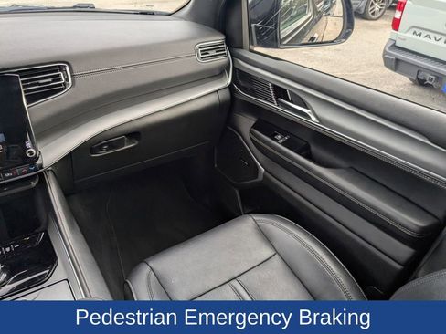 Used 2023 Jeep Wagoneer Series II image 20