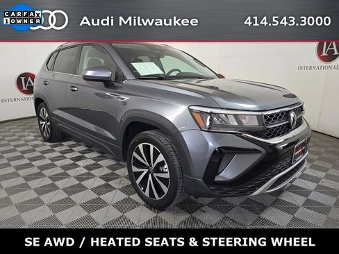 Used 2023 Volkswagen Taos SE w/ Black Wheel Package image 1