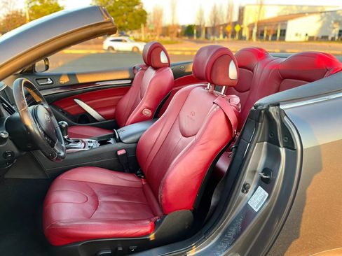 Used 2010 INFINITI G37 Anniversary Edition RWD image 20