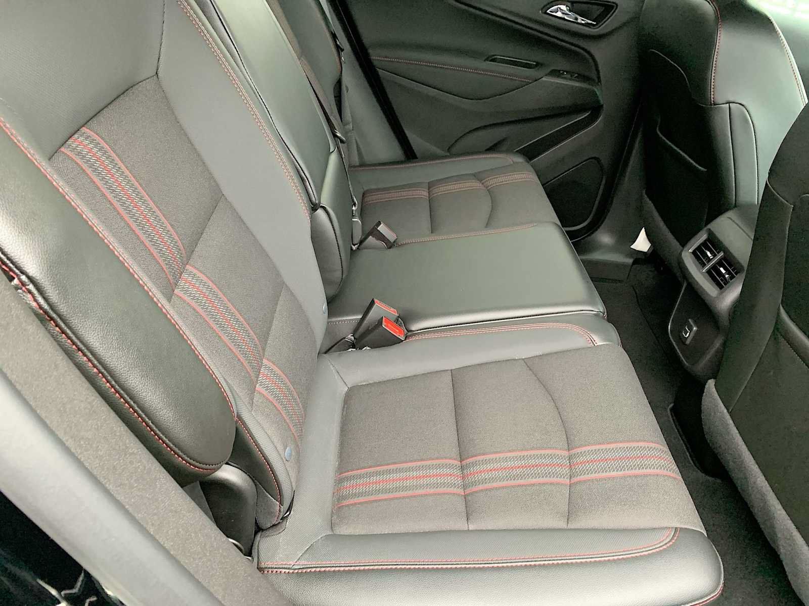 Certified 2024 Chevrolet Equinox RS AWD/4WD image 25