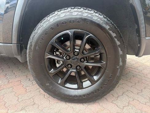 Used 2021 Jeep Grand Cherokee Trailhawk w/ Premium Lighting Group image 18