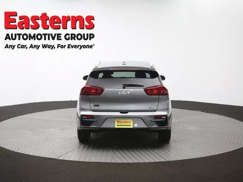 Used 2022 Kia Niro EX FWD image 37