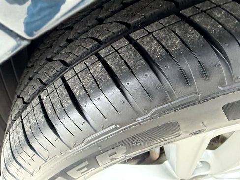 Used 2017 Kia Soul + image 8