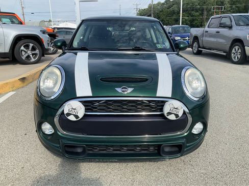 Used 2018 MINI Cooper S FWD image 2