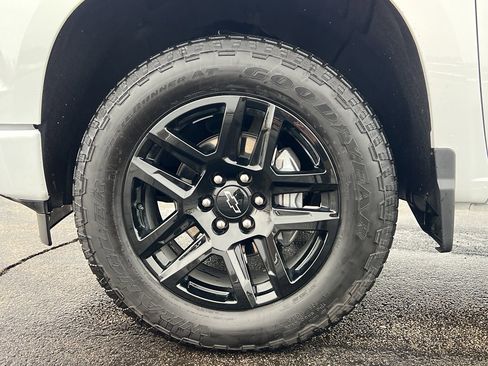 Used 2025 Chevrolet Silverado 1500 RST image 10