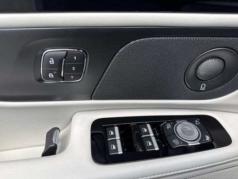 New 2026 Lincoln Nautilus Reserve w/ Jet Appearance Package AWD/4WD image 19