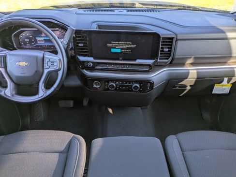 Used 2023 Chevrolet Silverado 1500 LT image 14