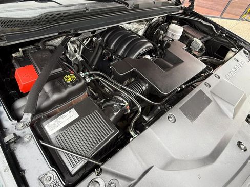 Used 2016 Chevrolet Suburban LTZ RWD image 24