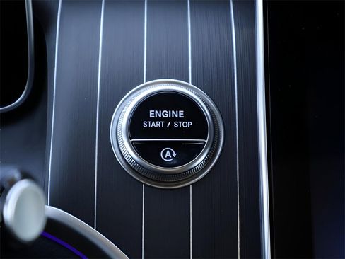 New 2025 Mercedes-Benz GLC 43 AMG 4MATIC image 31