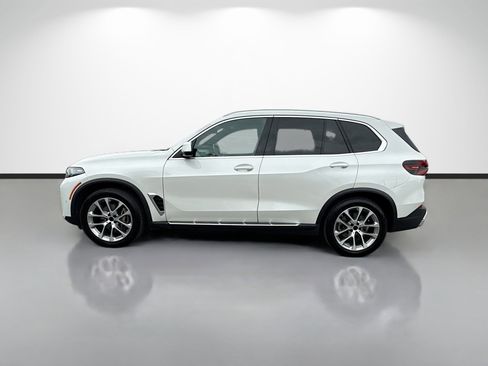 Used 2025 BMW X5 xDrive40i AWD/4WD image 6