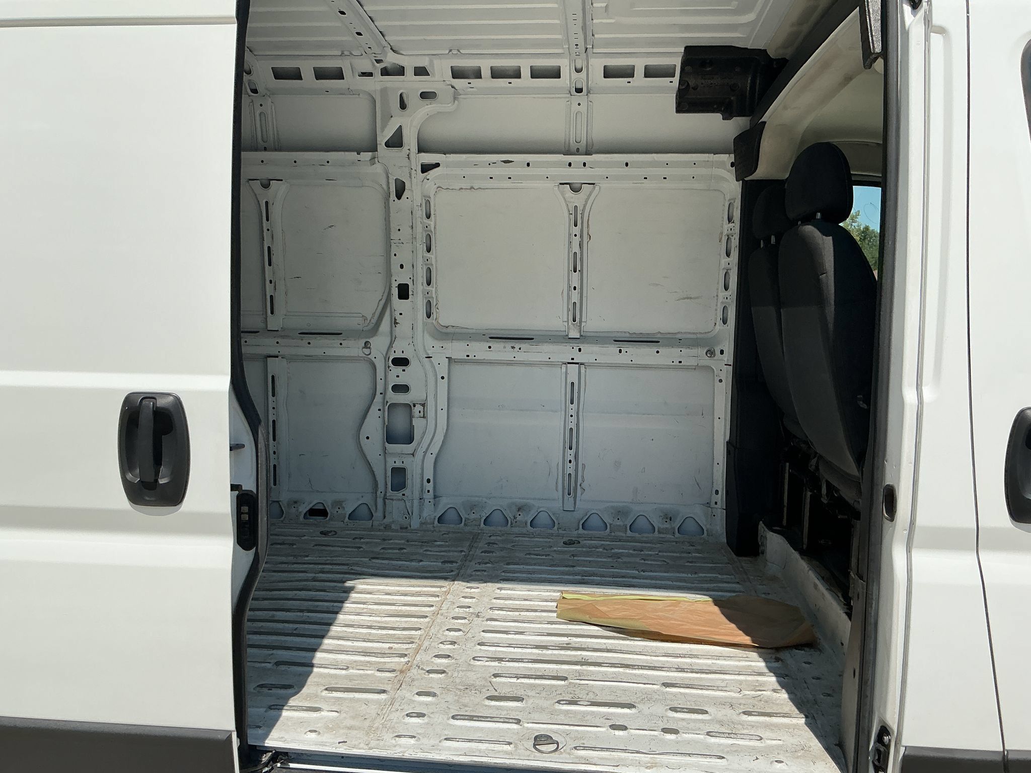 Used 2023 RAM ProMaster 3500 FWD image 6