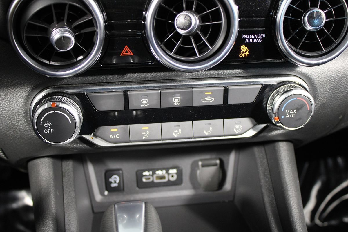 Used 2025 Nissan Sentra SV FWD image 15