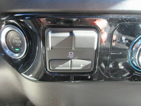New 2026 GMC Canyon AT4 AWD/4WD image 21