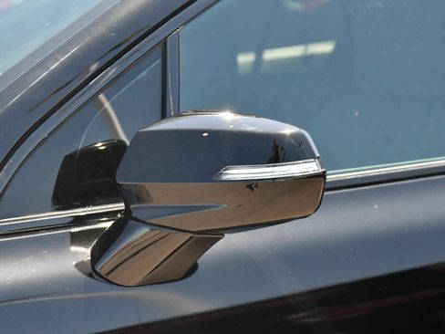 Used 2024 Honda Prologue EX image 13