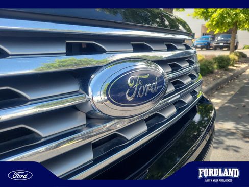 Used 2019 Ford Expedition Limited AWD/4WD image 23