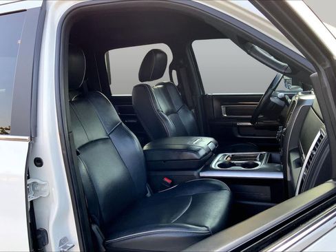 Used 2017 RAM 2500 Limited AWD/4WD image 9