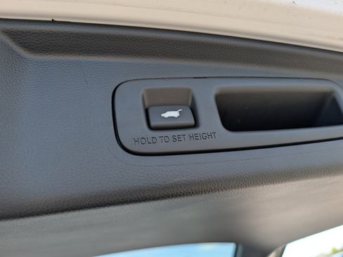 Used 2024 Honda CR-V Sport Touring image 19