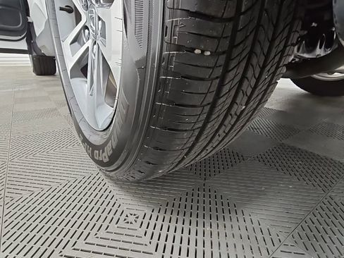 Used 2025 Honda Pilot EX-L image 43