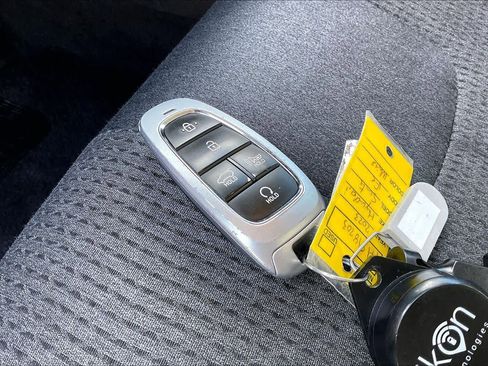 Certified 2023 Hyundai Santa Fe SEL image 26