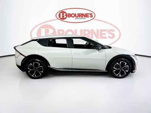 Used 2023 Kia EV6 Wind AWD/4WD image 12