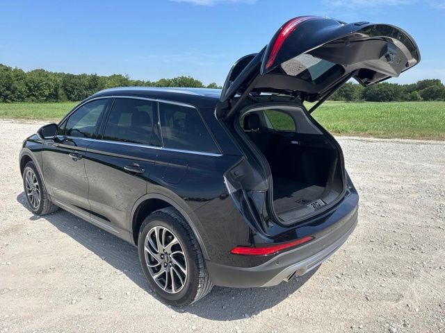 Used 2022 Lincoln Corsair FWD w/ Equipment Group 101A image 4