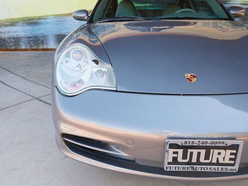 Used 2004 Porsche 911 Carrera RWD image 36