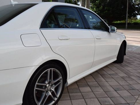Used 2014 Mercedes-Benz E 350 4MATIC Sedan image 24