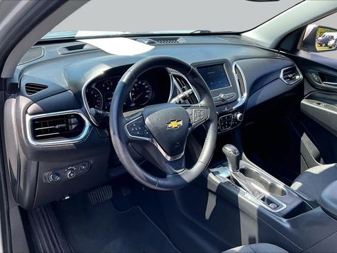 Used 2021 Chevrolet Equinox LT FWD image 17