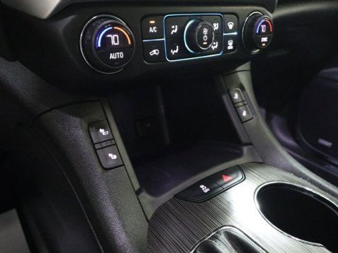 Used 2019 GMC Acadia SLT FWD image 20