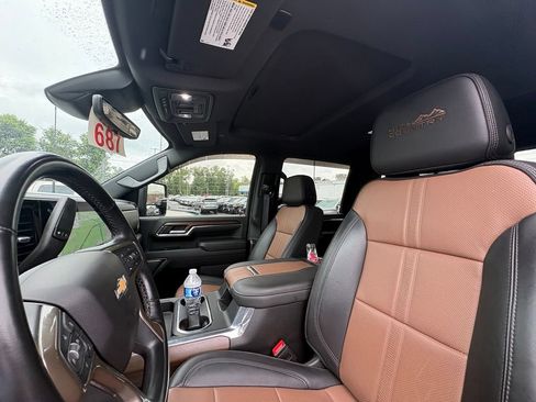 Used 2024 Chevrolet Silverado 3500 High Country w/ High Country Premium Package AWD/4WD image 18