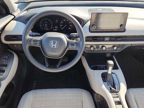 Certified 2023 Honda HR-V LX image 11