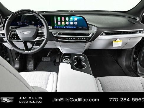 New 2026 Cadillac Lyriq Luxury image 18