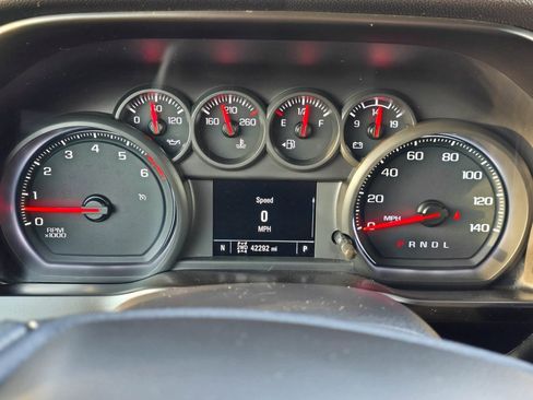 Used 2020 Chevrolet Silverado 1500 Custom w/ Custom Value Package image 22