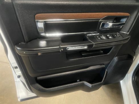 Used 2016 RAM 1500 Laramie w/ Convenience Group AWD/4WD image 20