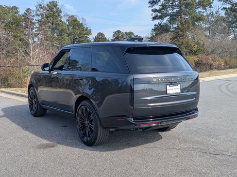 New 2026 Land Rover Range Rover SE image 7
