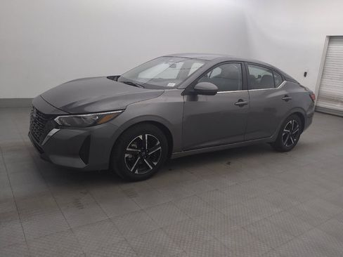 Used 2025 Nissan Sentra SV FWD image 2