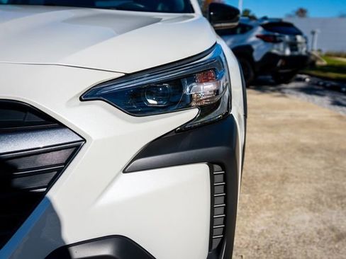 Certified 2025 Subaru Outback Premium image 3
