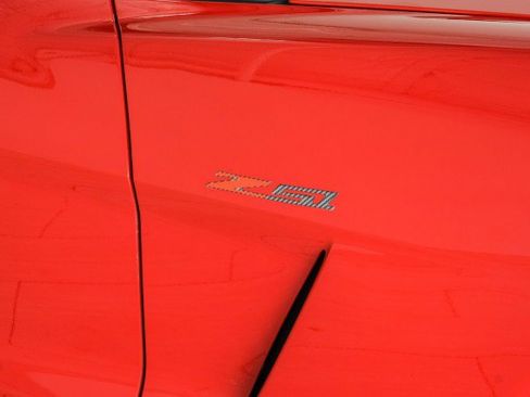 Used 2007 Chevrolet Corvette Coupe w/ Performance Package RWD image 37